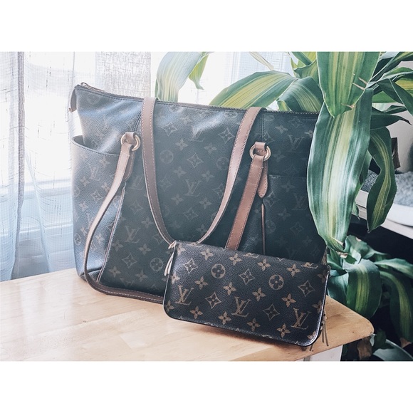 Louis Vuitton Handbags - LV | Totally Monogram MM + Long Mono Wallet